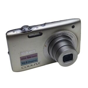 Nikon COOLPIX S3100 14.0MP Digital Camera w/ Battery + New Battery & Charger